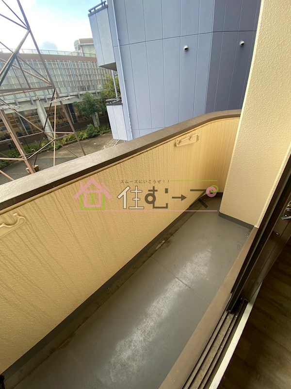 カムネス経大前 ベランダ