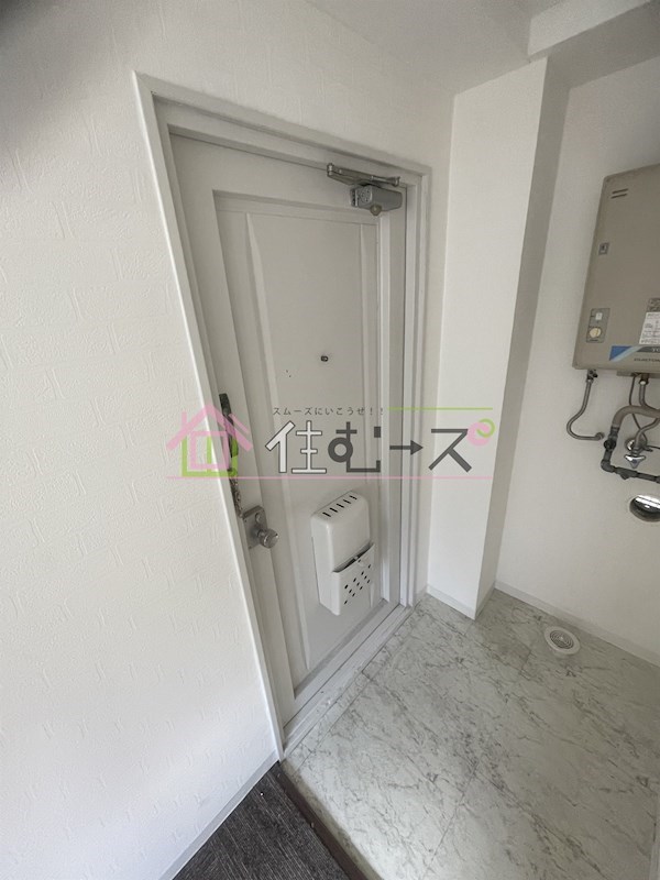 ロフト今里 玄関