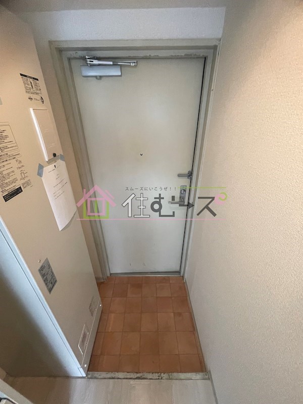 ロイヤルクレイン玉出 玄関