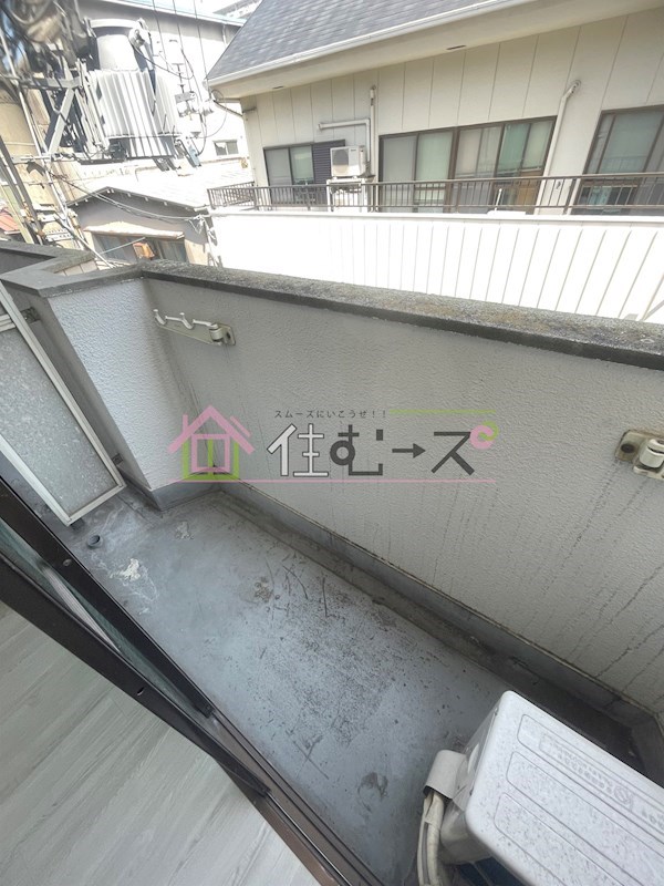 ロイヤルクレイン玉出 ベランダ