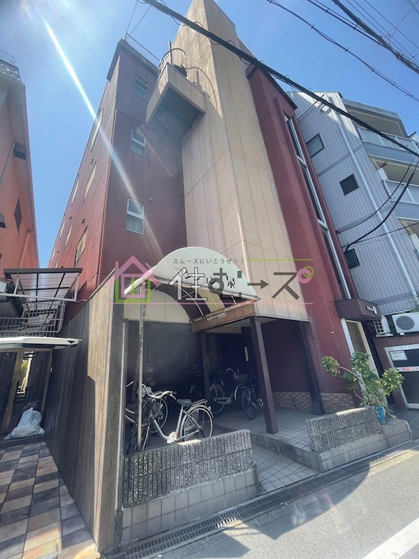マンション泉 外観