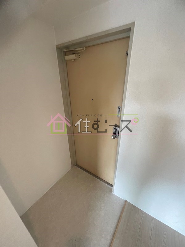 ハイツちとう 玄関