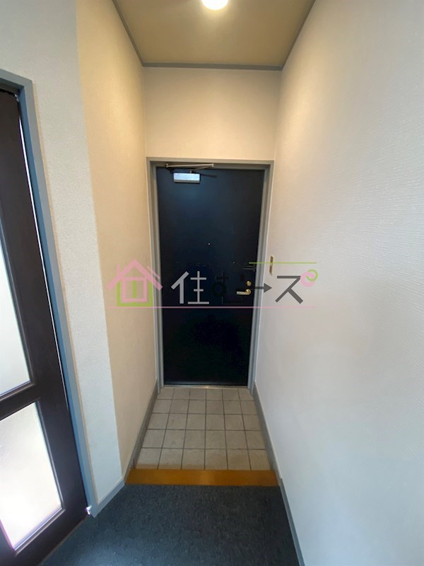 カーサ野中 玄関