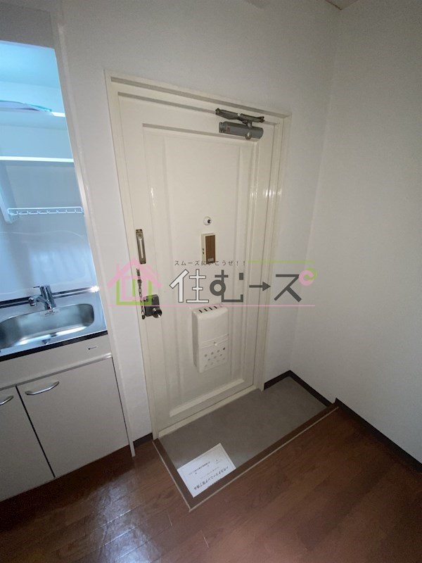 コーポ今里 玄関