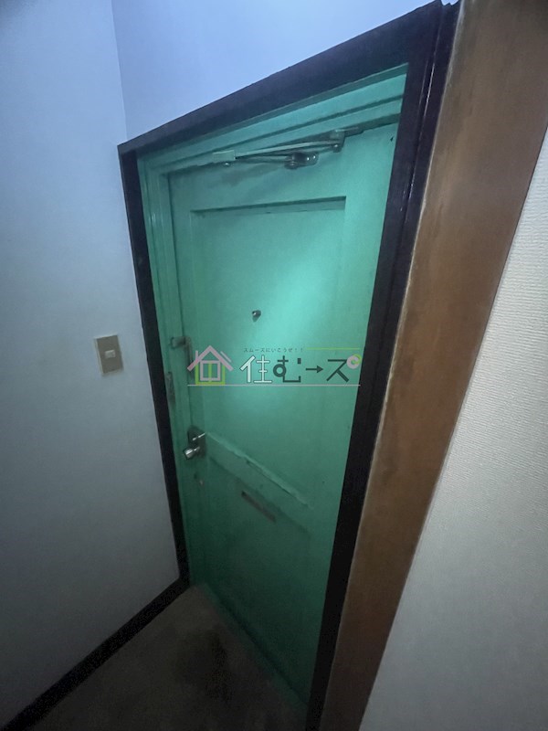 山中マンション 玄関