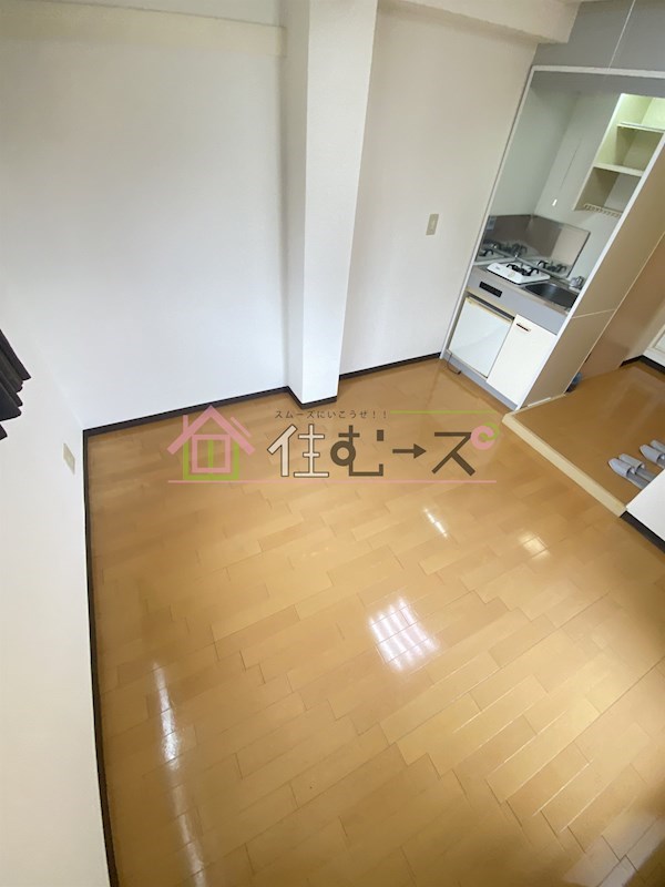 アーバン西三国 リビング