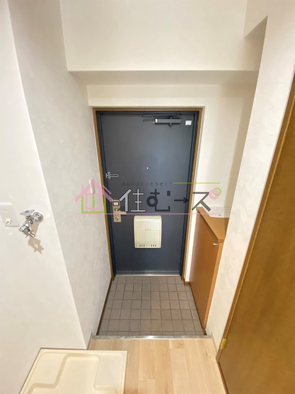 ローズコーポ新大阪9 玄関