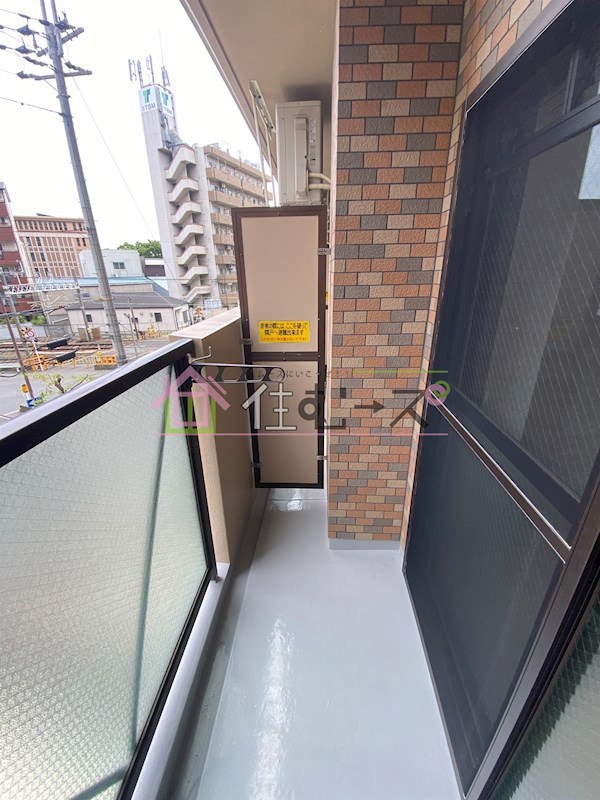 ローズコーポ新大阪9 ベランダ