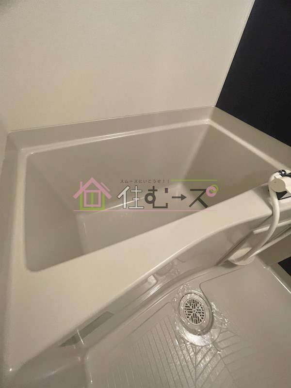 LIVIAZ NAMBA KRASS 風呂画像