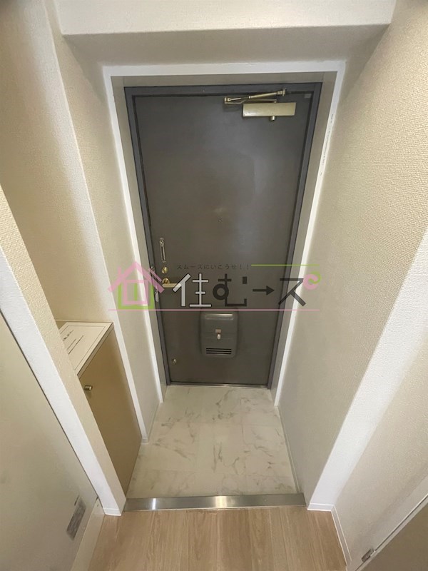 ルーブルCTJR難波 玄関