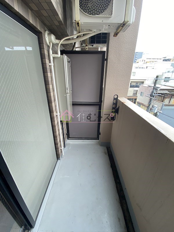 プレサンス西心斎橋 ベランダ