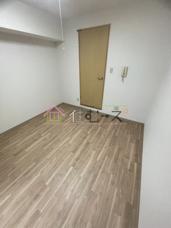 ロイヤルメゾン北浜 リビング