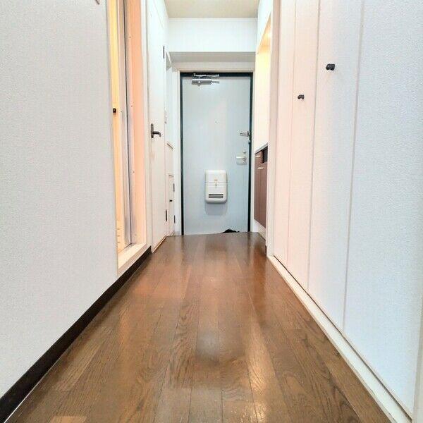 メゾンイシケン 玄関