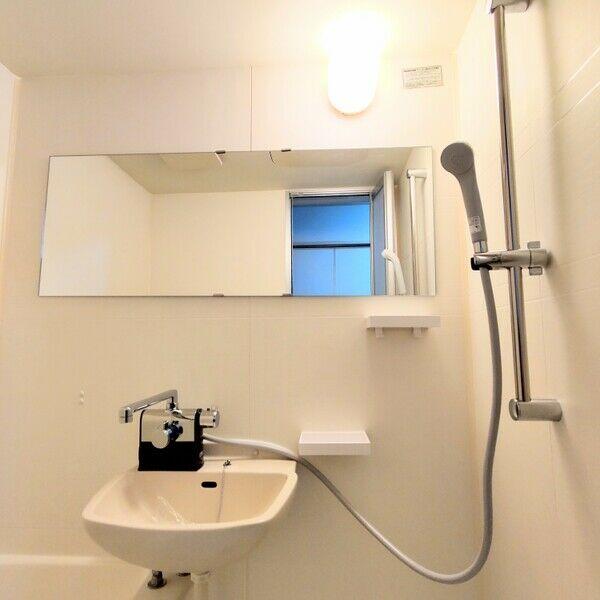 メゾンイシケン ベッドルーム