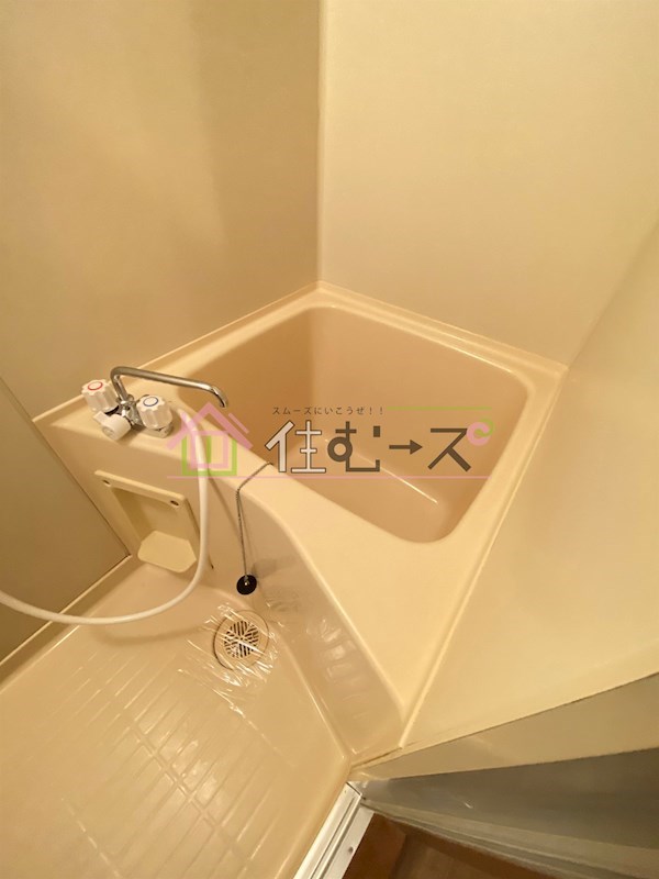 エミグラント・N 風呂画像