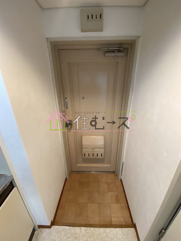 空心マンション 玄関