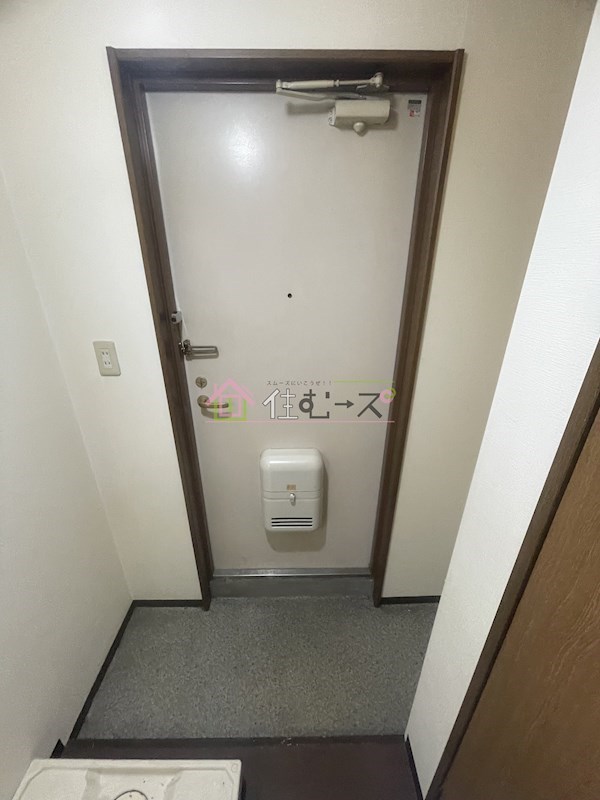 プレール新町 玄関