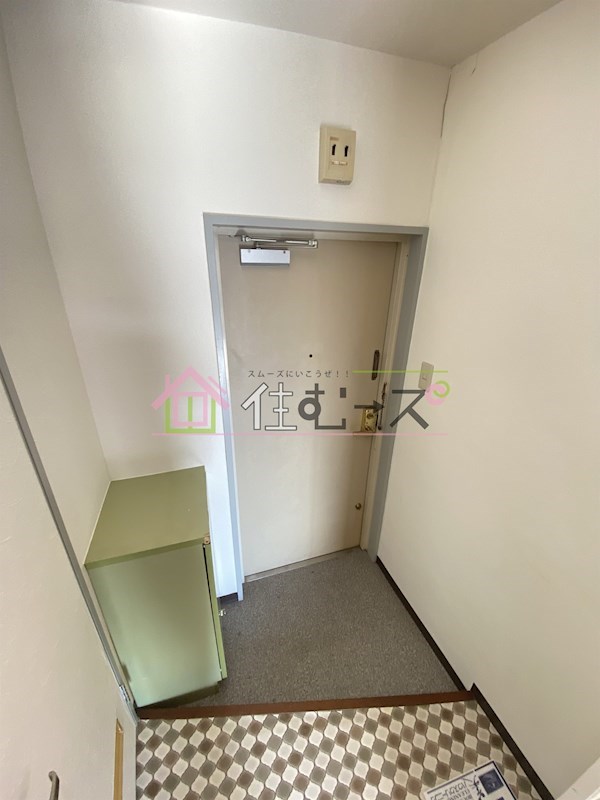 LakiaMaison難波南 玄関