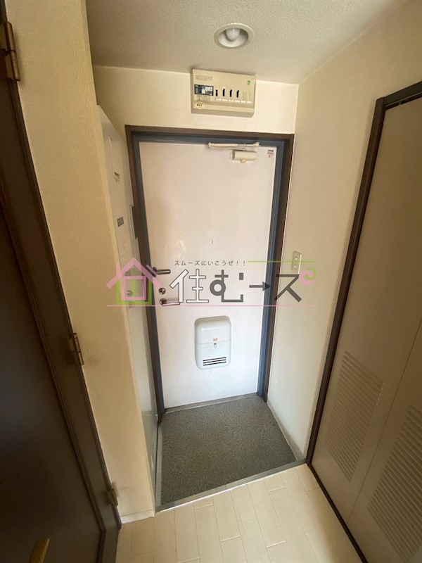 グランヴィ天王寺 玄関