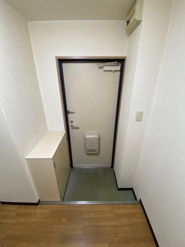 パラス2番館 玄関