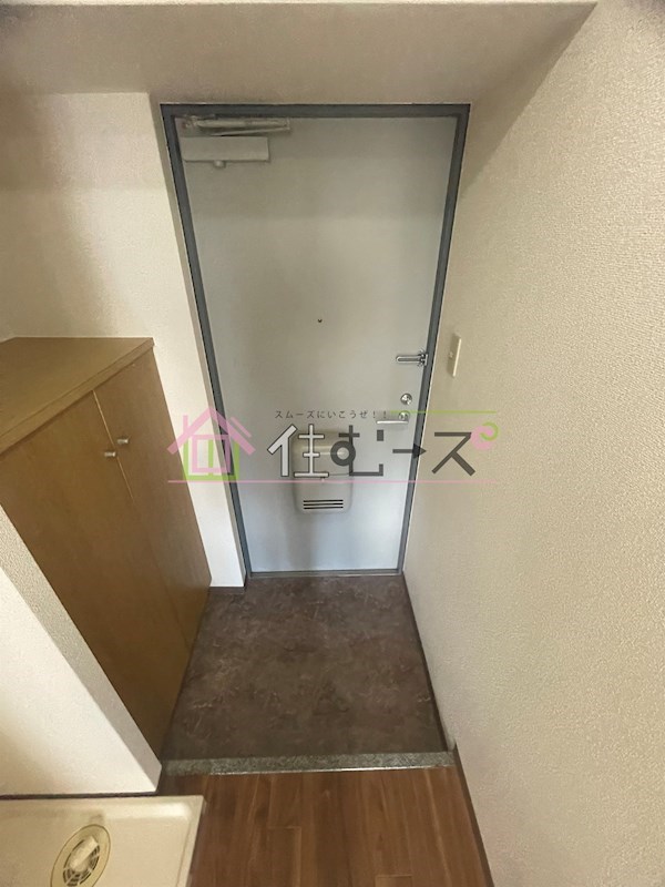 エスリード難波 玄関