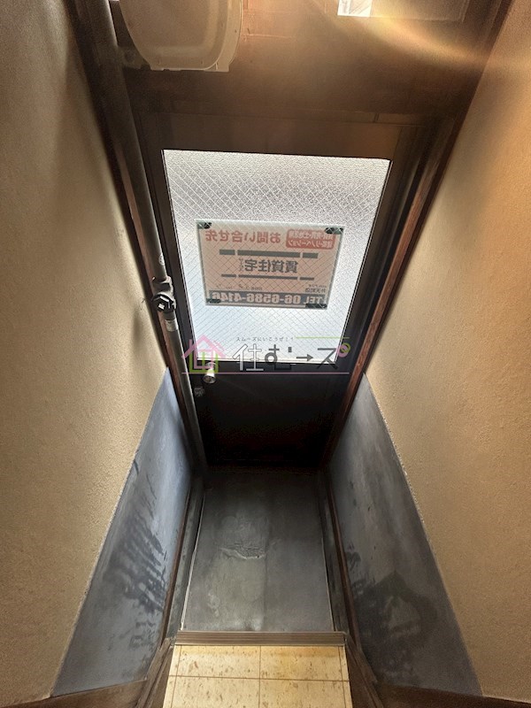 南市岡1丁目テラス 玄関