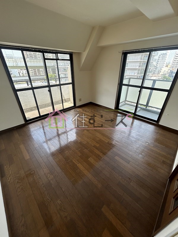 リーガル弁天町 ベッドルーム