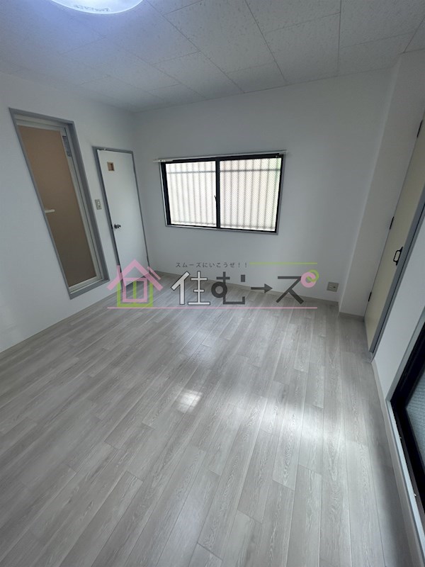 パインハイツ新大阪 リビング