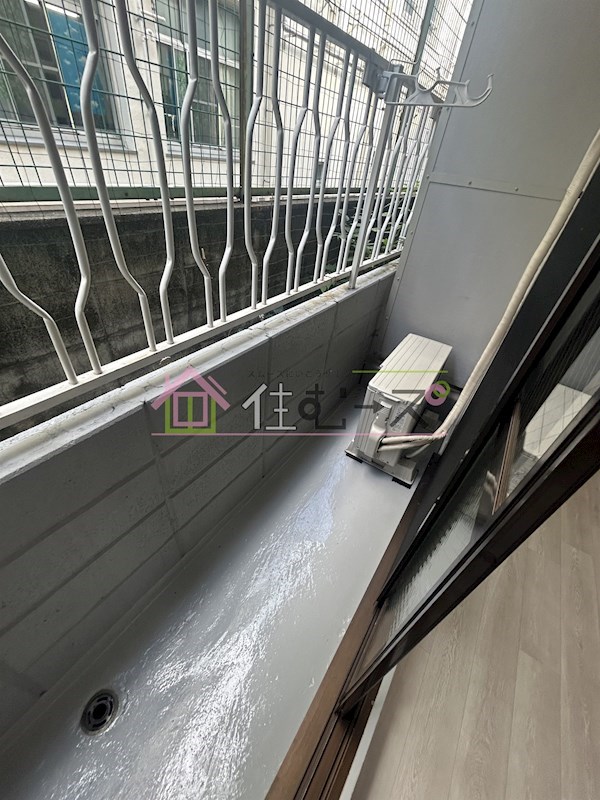 パインハイツ新大阪 ベランダ