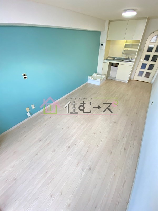 マイルド新大阪レジデンス3号館 リビング
