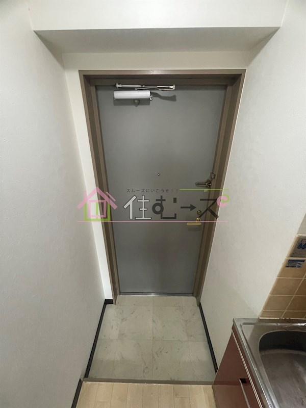 メゾンマルシェ 玄関