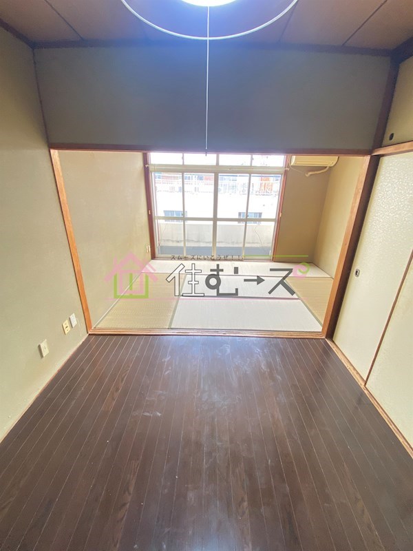 大栄マンション リビング
