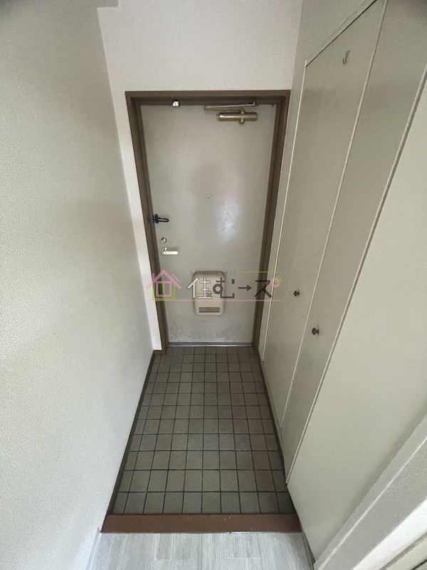 ライオンズシティ難波南 玄関