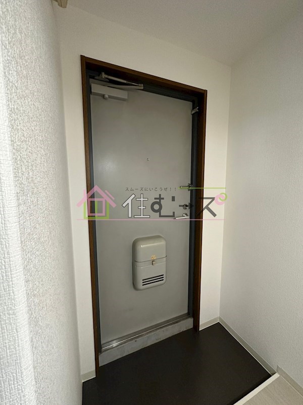 ラ・フォレスタ 玄関