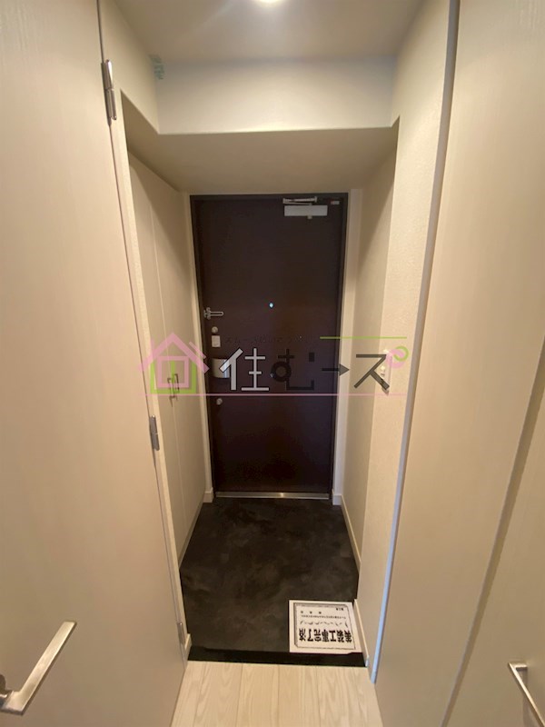 プレサンスタワー難波WEST 玄関