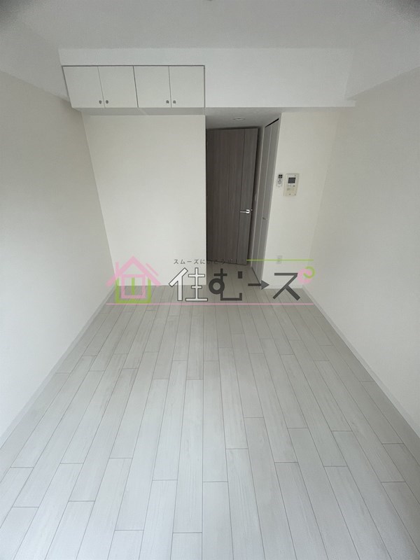 グランパーク大阪WEST リビング