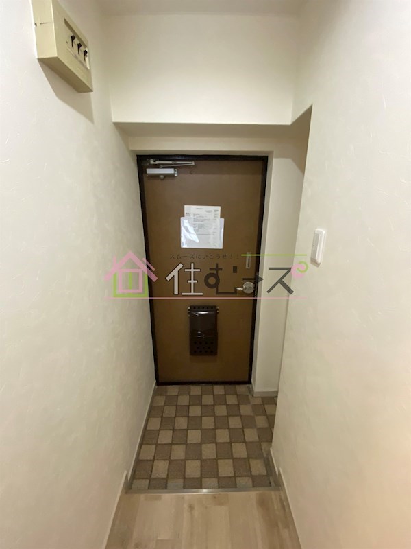 ローズコーポ新大阪7 玄関