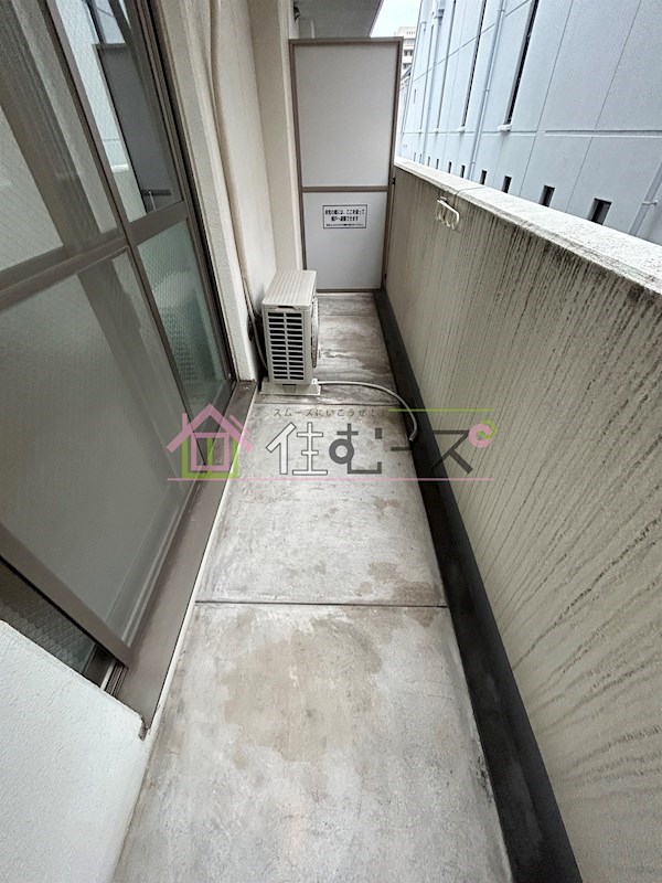 インペリアル靭本町 ベランダ