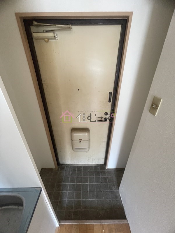 清水728ハイツ 玄関