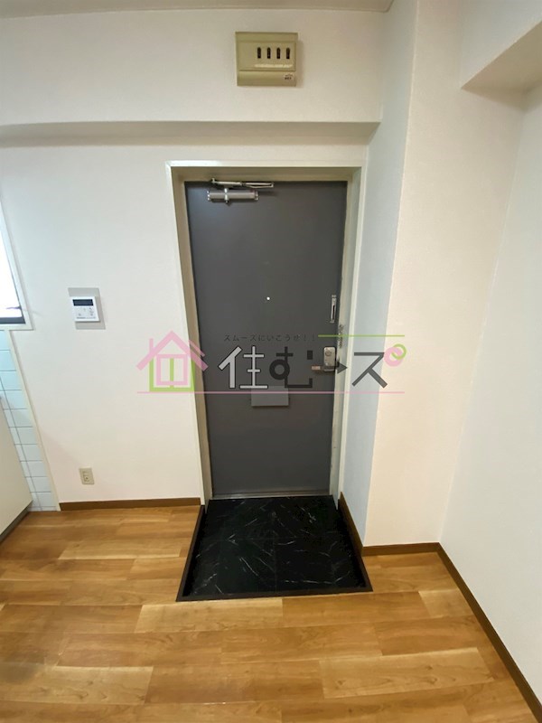 ファミリア87 玄関