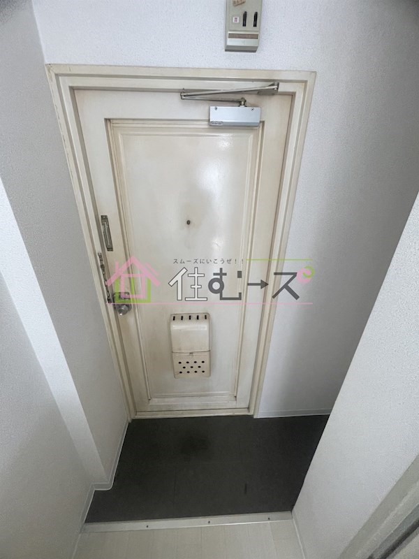 レガーレ関目 玄関