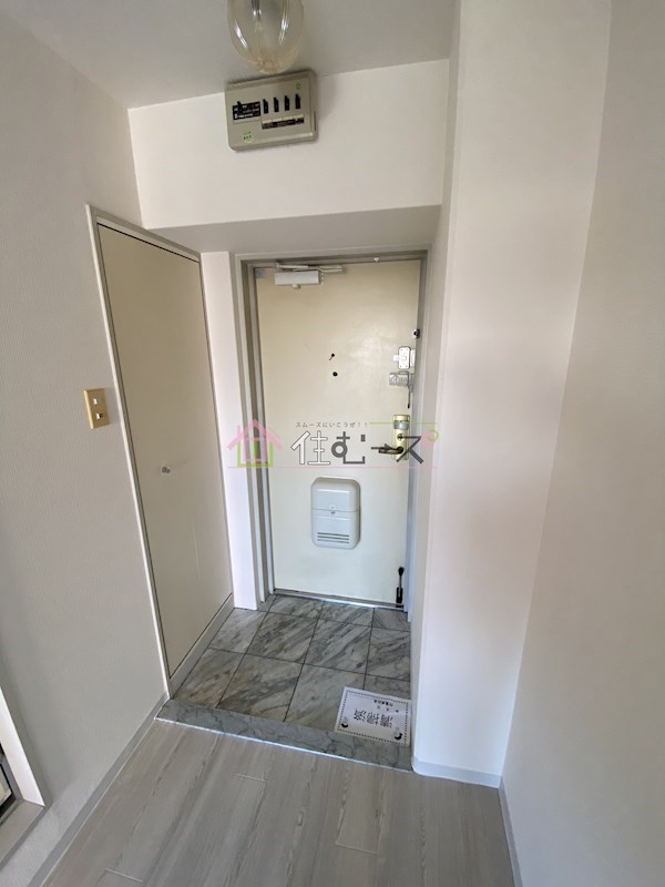 長居グランドハイツ 玄関