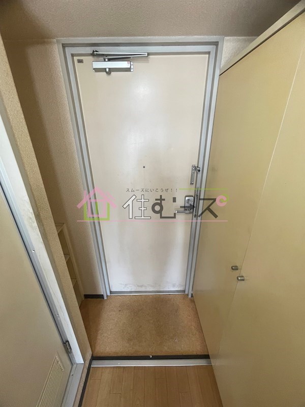 ソシオリバーハイツ 玄関