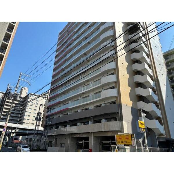 セレニテ江坂グランデ 外観