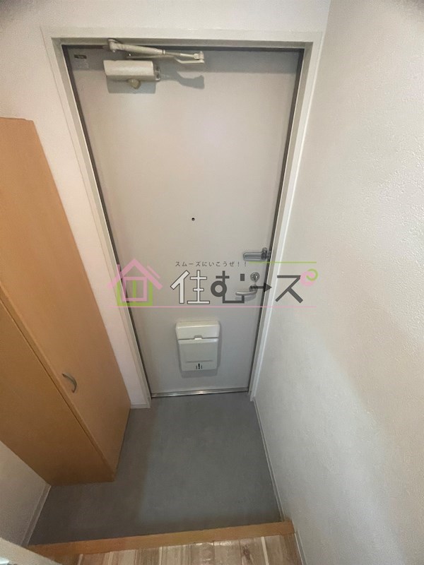 ラグジェリア天満橋 玄関