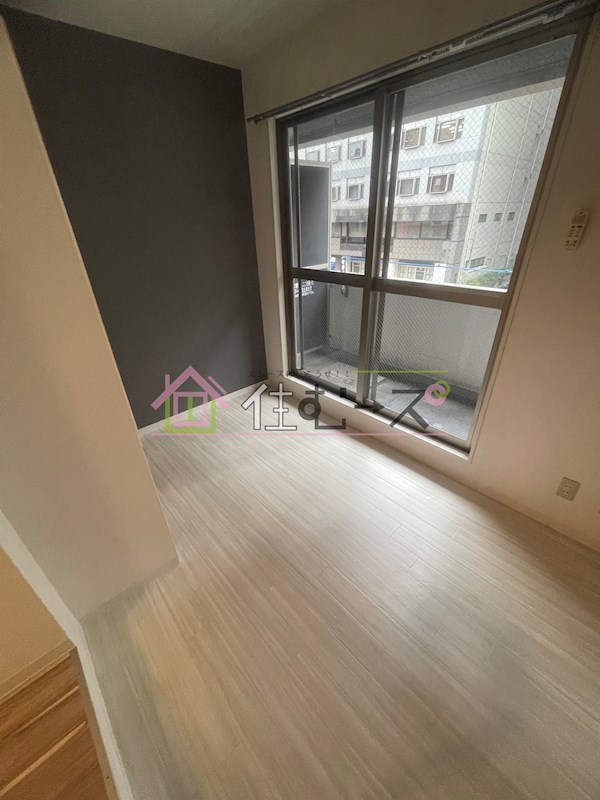 ラグジェリア天満橋 ベッドルーム