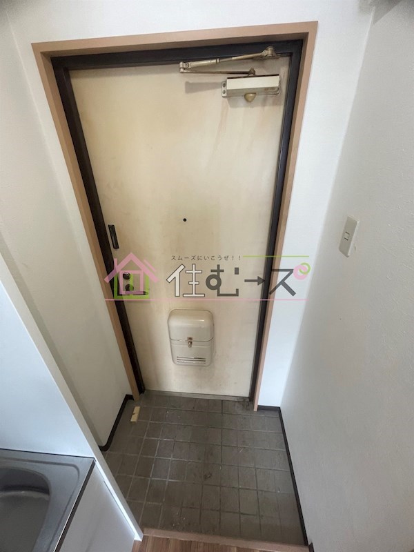 清水728ハイツ 玄関