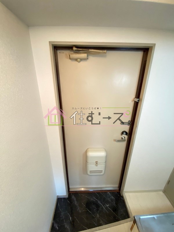 オーキッドコート田辺 玄関