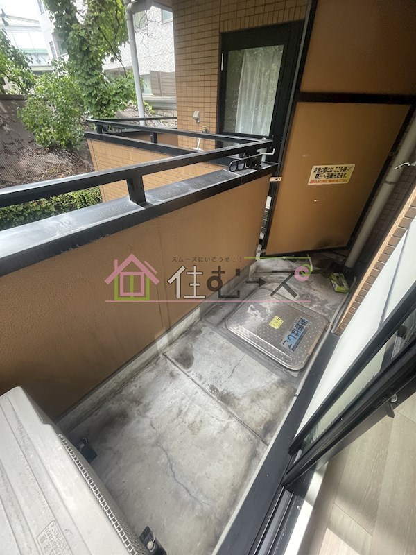 ドミール堺筋本町 ベランダ