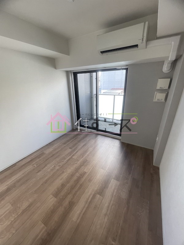 ファーストフィオーレ九条 ベッドルーム